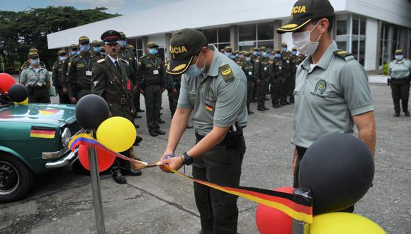 Director de Escuela de la policía de Colombia fue destituido tras la polémica. (Foto: Twitter  Jonathan Camargo)