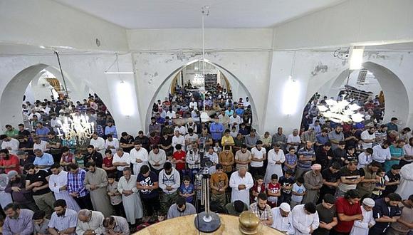 ​Ramadán: Musulmanes acaban ayuno de un mes y celebran el Aíd al Fitr