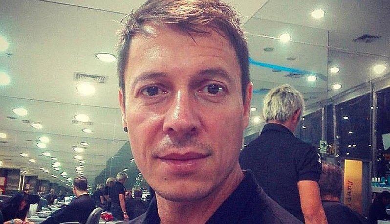 Libido: vocalista Salim Vera enciende redes con desnudo en Facebook (FOTO)