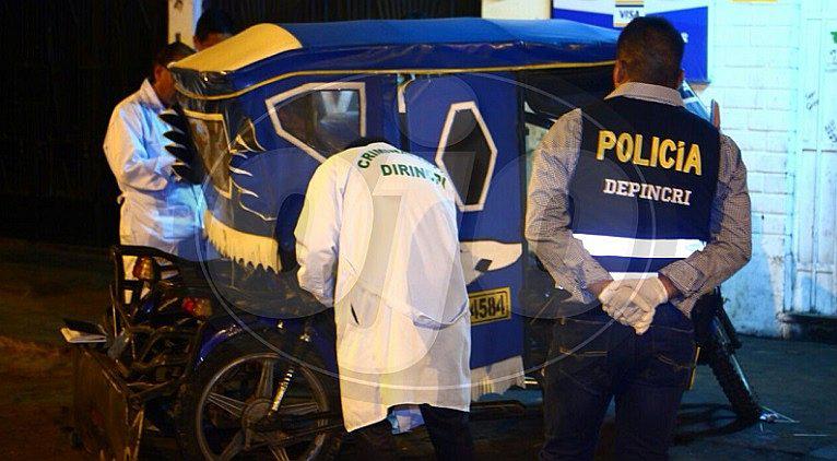 ​Matan a balazos a mototaxista que esperaba su turno en mecánica (FOTOS)