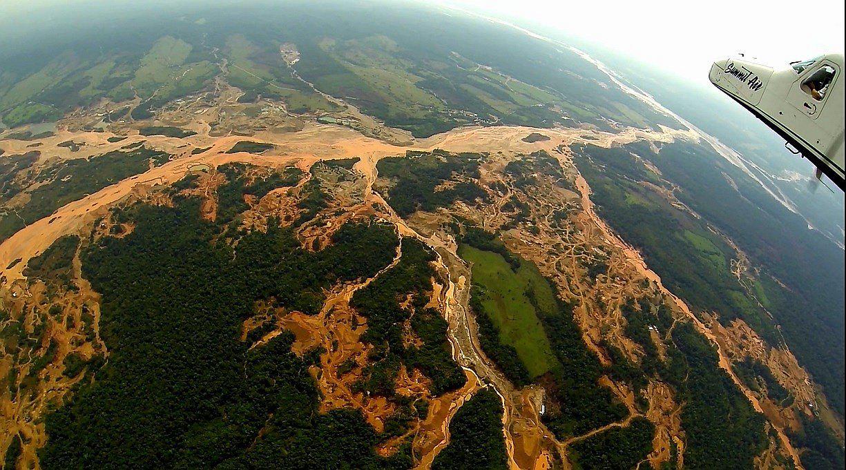 Indígenas estrenan página web para reportar contaminación y minería ilegal en selva peruana