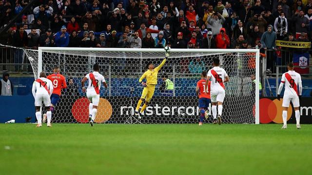 Perú va por el título tras golear 3-0 a Chile | VÍDEOS Y FOTOS