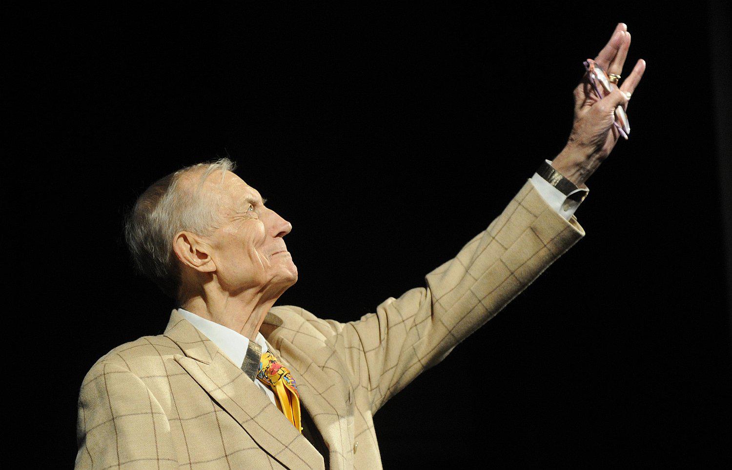 Poeta Yevgueni Yevtushenko muere y será enterrado junto a Boris Pasternak 