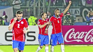 Chile supera 2-0 a Ecuador