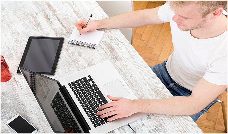 8 negocios que puedes empezar sin perder tu empleo 