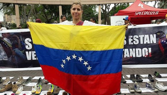 Miraflores: Venezolanos protestan pacíficamente contra Nicolás Maduro