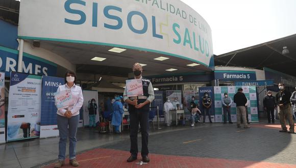 El alcalde de Lima participó de jornada junto a la ministra de Salud. (MML)
