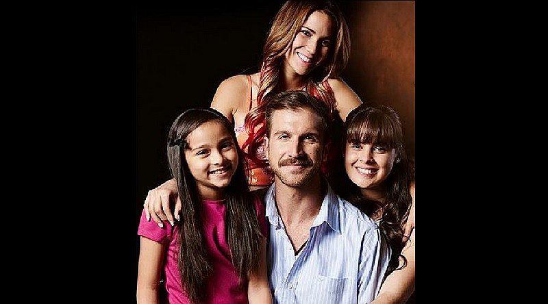 Mis Tres Marías: Actores de telenovela firmarán autógrafos hoy