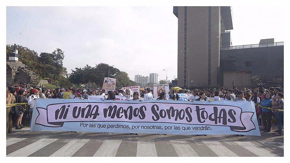 Ni Una Menos: miles salen a las calles para poner fin a la violencia contra la mujer