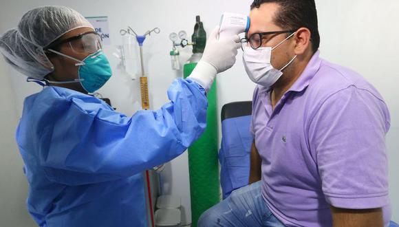 Personal de salud inició el cerco epidemiológico para realizar la toma de muestras a la familia de las contagiadas, con el fin de evitar la propagación de la enfermedad en San Martín.