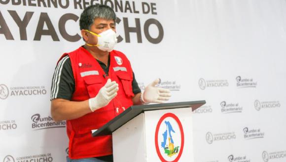 Ayacucho: Gobernador regional de Ayacucho, Carlos Rúa, pide más pruebas y equipos para atender casos de coronavirus en su región.
