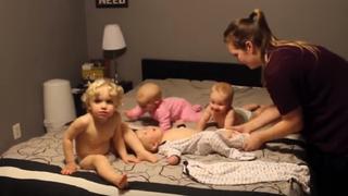YouTube: la graba vistiendo a sus 4 hijos a la vez y se convierte en viral [VIDEO]