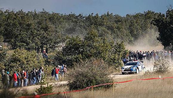 ¡Trágico! Fotógrafo muere atropellado por auto en rally 