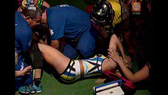 El Origen de la Lucha: Brenda Carvalho sufre aterradora caída en pleno juego 