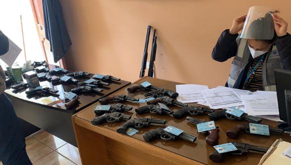 En la región Arequipa se decomisaron 57 armas de fuego a la empresa EVP Magistral SAC por no contar con sistema de videovigilancia operativo.  (Foto: Sucamec)