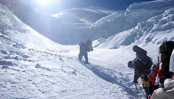 Tres alpinistas ecuatorianos desaparecen en el Huascarán 