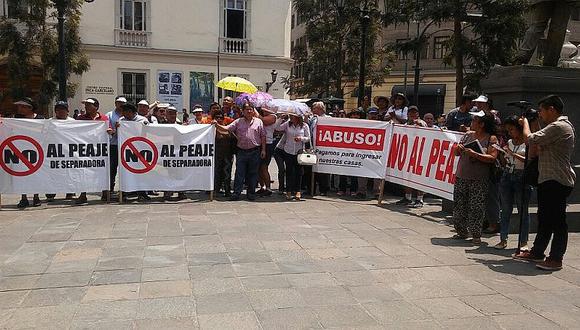 La Molina: vecinos de Lima Este protestan contra peaje y presentan firmas (VIDEO)