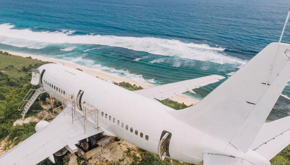Private Jet Villa by Hanging Gardens con vista al mar.