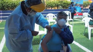 Más de 50 mil vacunas llegan a Puno y adultos mayores serán inmunizados contra el COVID-19
