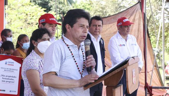 Pedro Castillo participó en la entrega de títulos de propiedad en San Martín. (Foto: Presidencia)