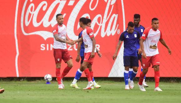 La selección peruana le ganó 2-0 al equipo de extranjeros de la Liga 1. (Foto: FPF)