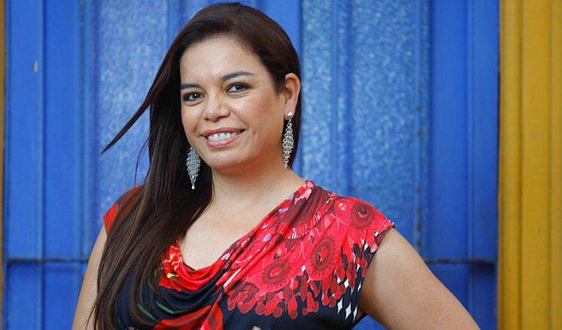 Milagros Leiva anuncia que está comprometida  