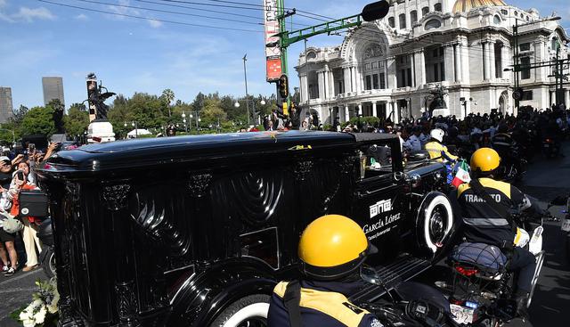 Así fue la llegada de la carroza al Palacio de Bellas Artes de México. (Foto: AFP)