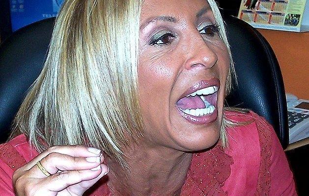 Laura Bozzo llama "sicario" a Jaime Bayly por Twitter