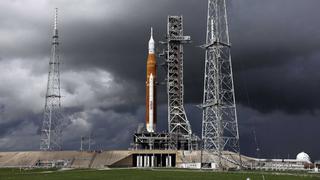 NASA posterga por segunda vez el lanzamiento del nuevo cohete lunar por fuga de combustible