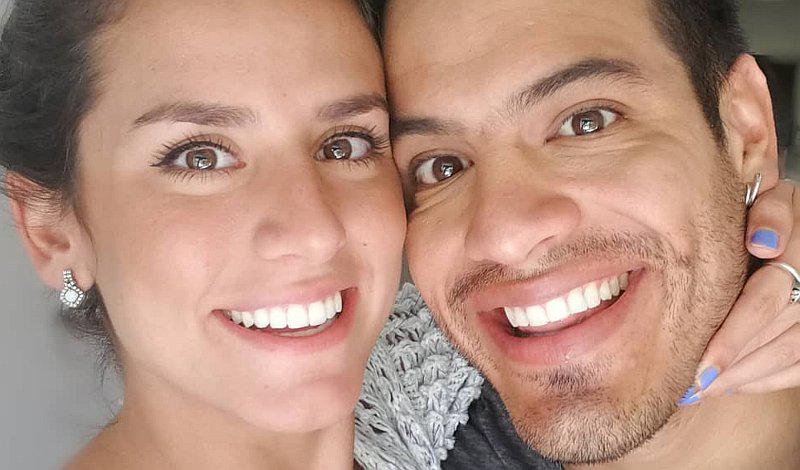 Ernesto Jiménez y Antonella Bacco lucen encantadores con looks para trekking