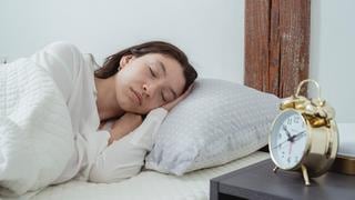 Verano 2022: tips y consejos para dormir cuando hace demasiado calor 