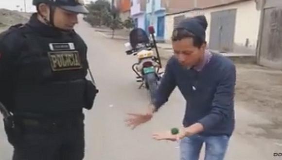 Joven mago sorprende con truco a policía y video se vuelve viral