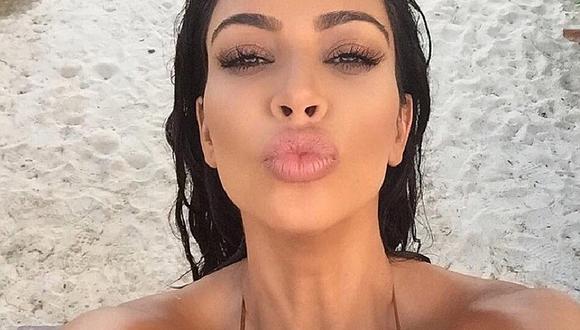 Kim Kardashian denunció a portal web por decir que asalto fue un invento
