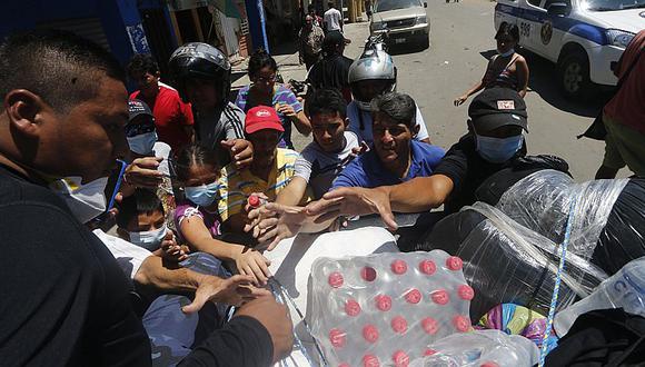 Terremoto en Ecuador: Imploran por agua, alimentos y útiles de aseo    