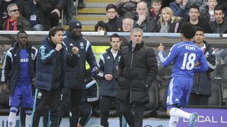 Chelsea gana al Hull City 3-2 y sigue líder con seis puntos sobre el Manchester City