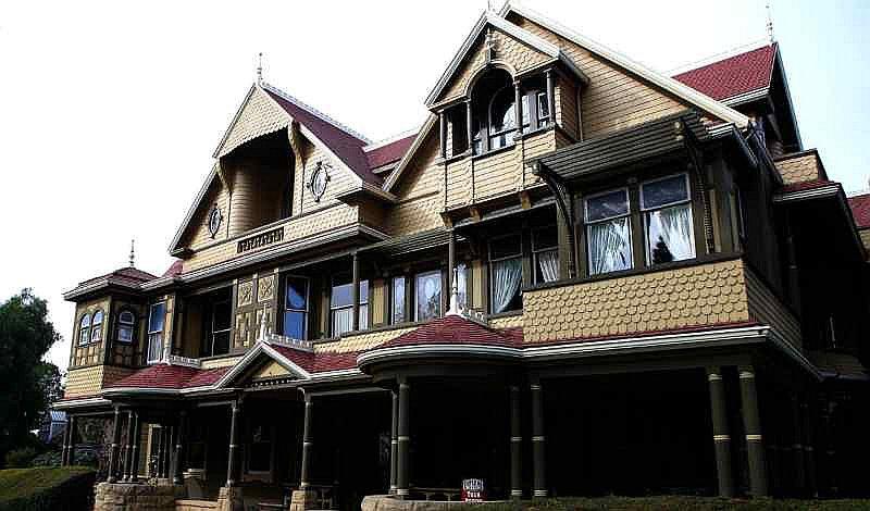 Conoce la escalofriante historia de la famosa "Mansión Winchester"