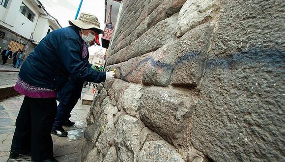 Cusco: pintan con spray muros incas del Centro Histórico