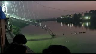 India: Mueren 60 personas tras colapso de un puente colgante