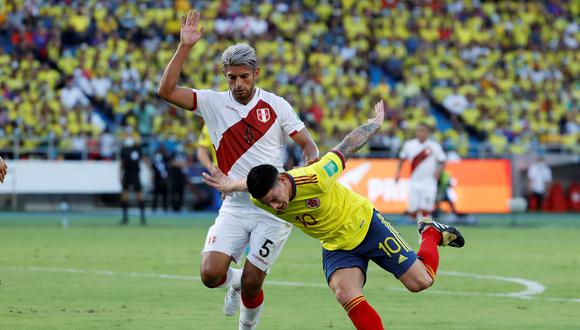 Carlos Zambrano destacó en la defensa ante Colombia y Ecuador. Foto: EFE/Mauricio Dueñas Castañeda