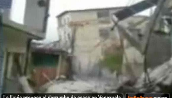 Video aficionado capta el instante en el que una vivienda se derrumba en Venezuela