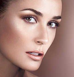 ¡4 rápidos tips para adelgazar tu rostro con maquillaje!